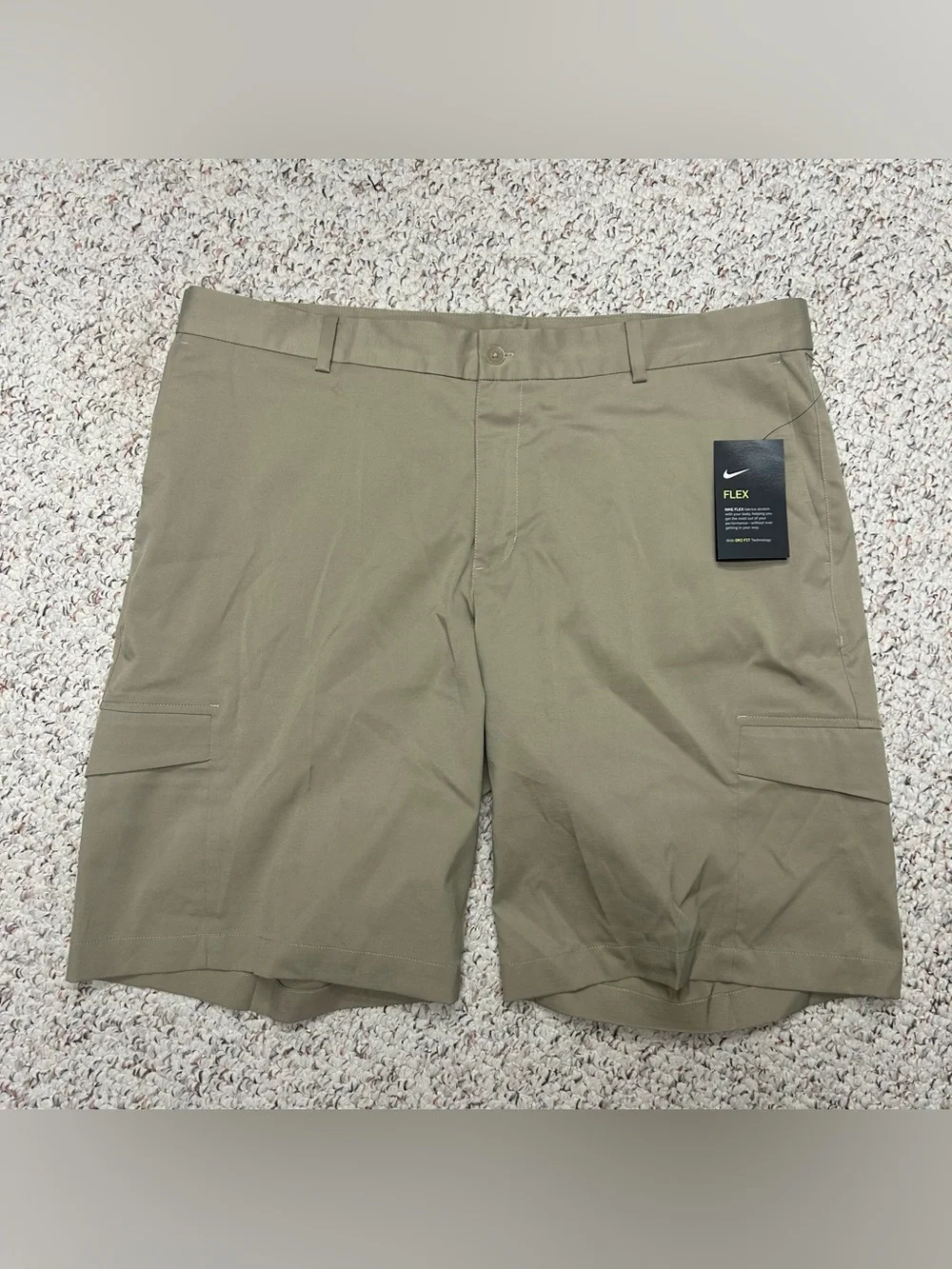 Nike Golf Dri Fit Cargo Shorts Mens 38 Beige Khaki Standard Fit Performance Flat